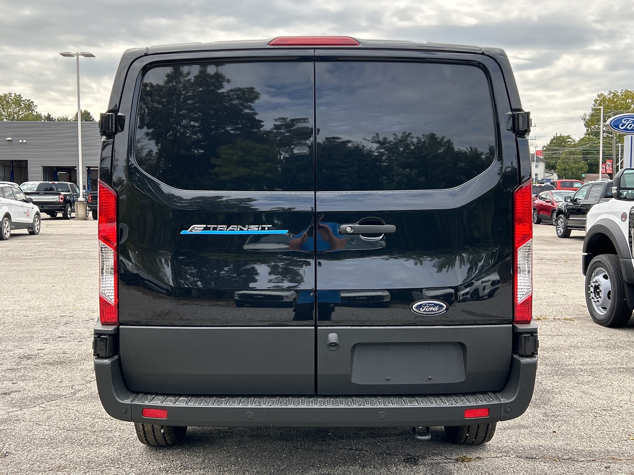 2023 Ford E-Transit Cargo Van