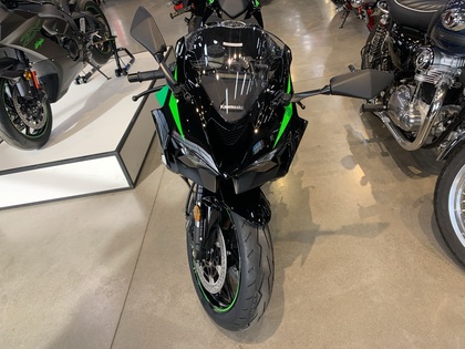 zZz  2025 Kawasaki Ninja ZX-6R ABS in Guelph | TWO WHEEL