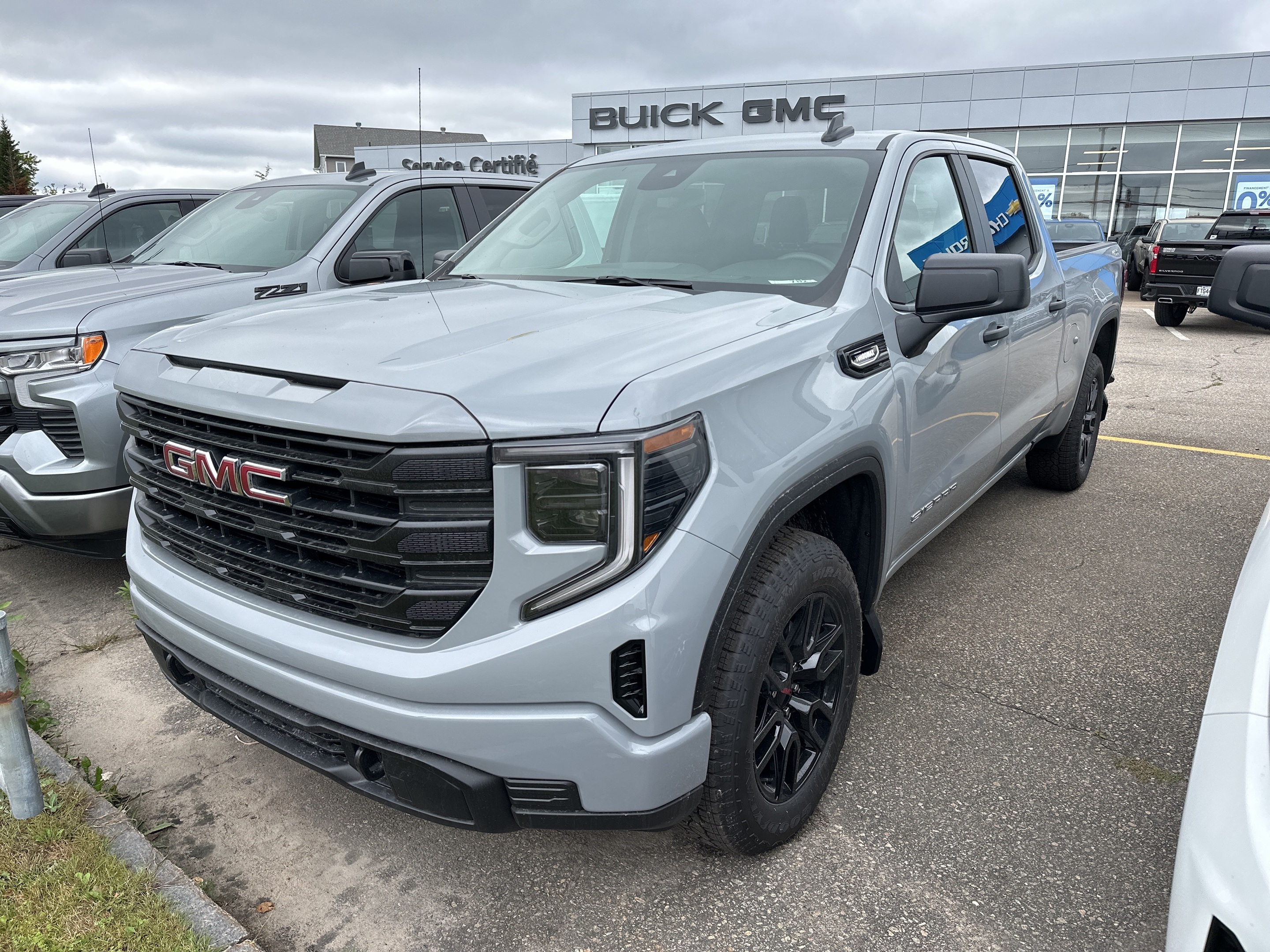 2024 GMC Sierra 1500 PRO