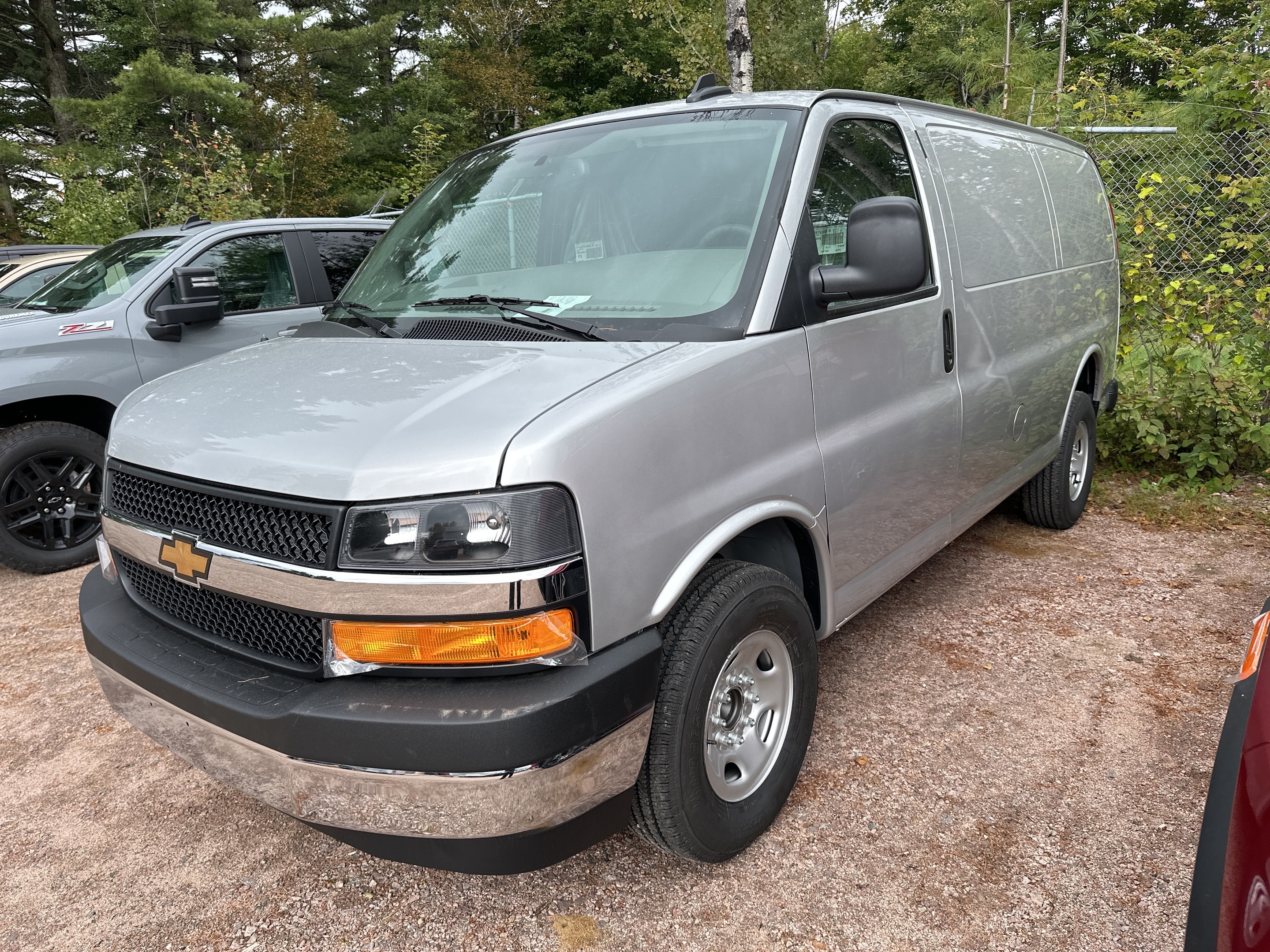 2024 Chevrolet Express 3500 WT 135''