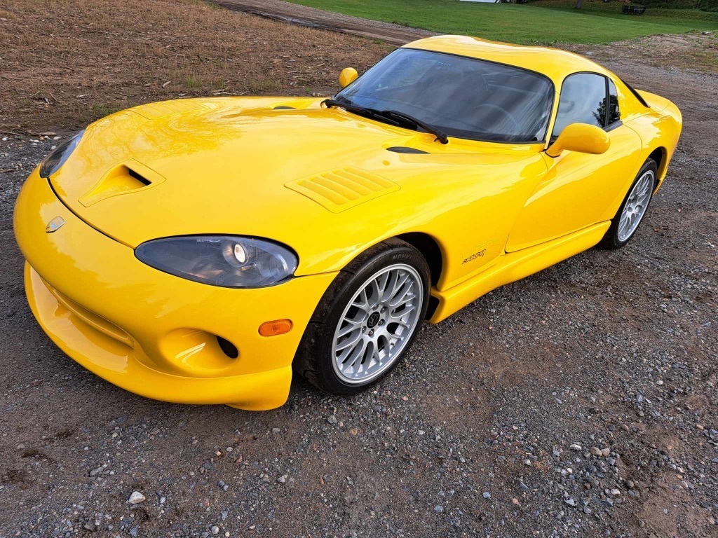 2001 Dodge Viper