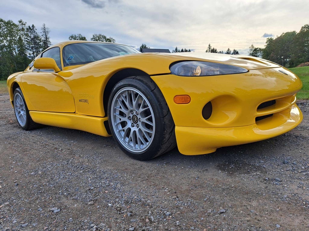 2001 Dodge Viper
