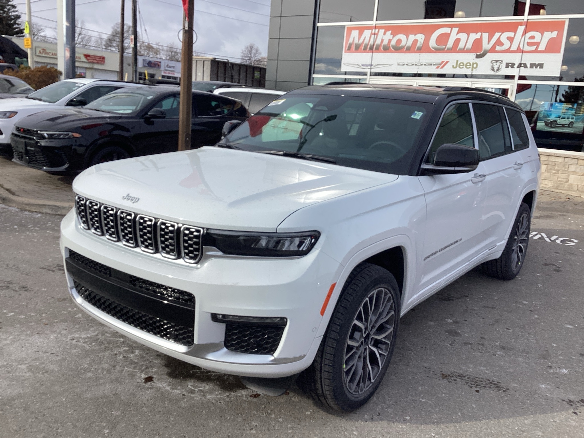 2025 Jeep Grand Cherokee L SUMMIT RESERVE 4X4
