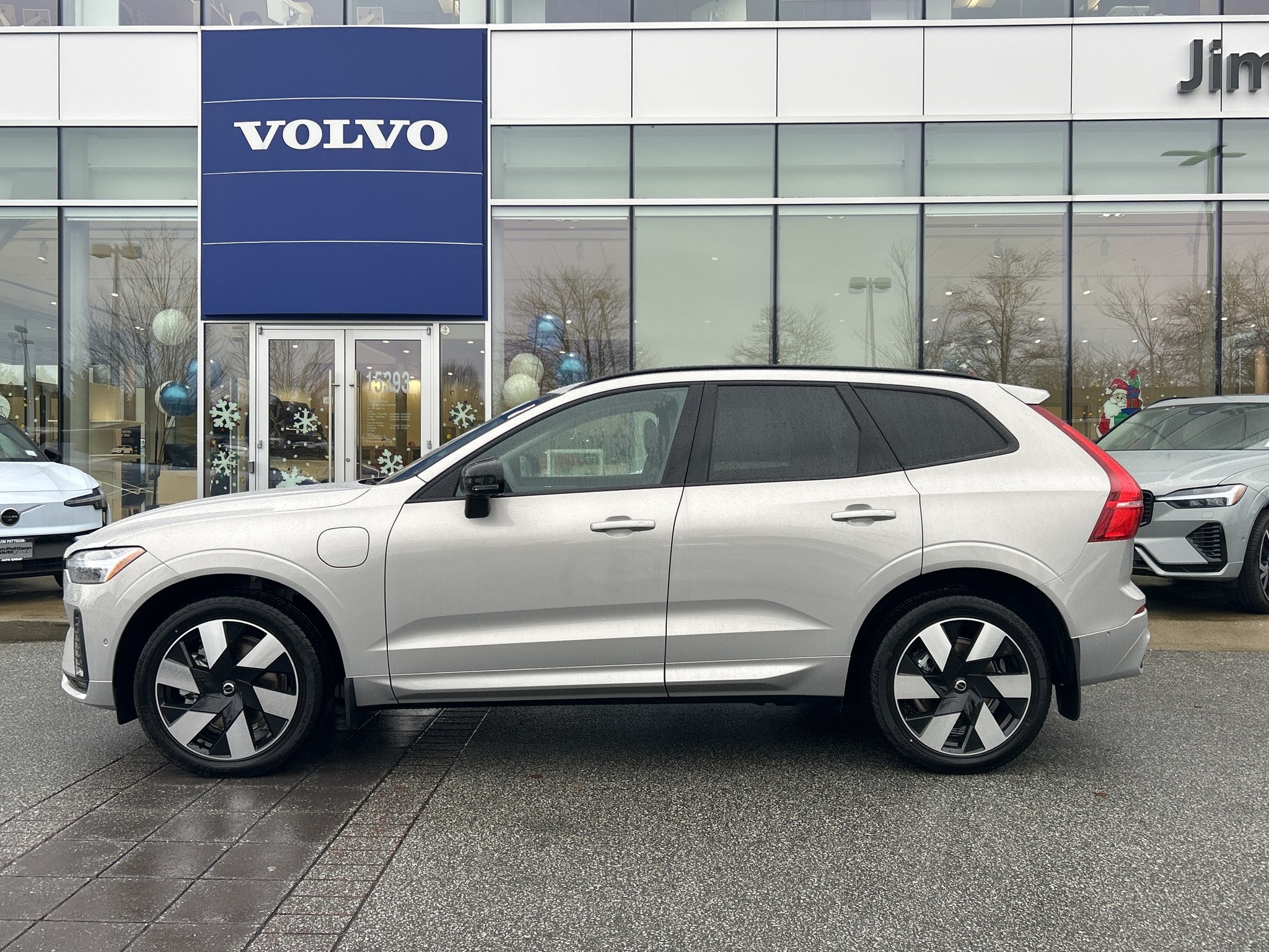 2025 Volvo XC60 Plug-In Hybrid