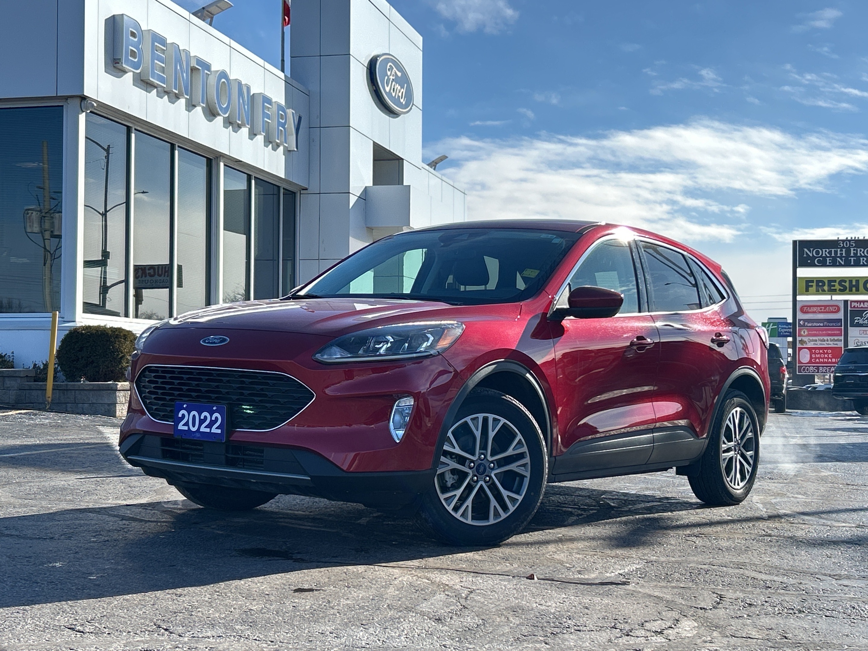 2022 Ford Escape SEL - 1.5L 300A ADAPTIVE CRUISE LEATHER TECH PKG H