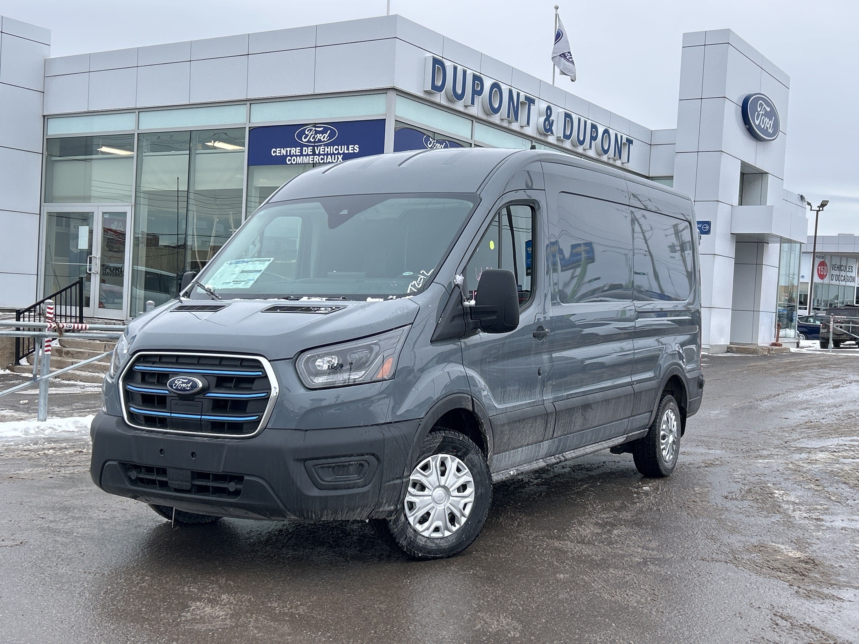 2024 Ford E-Transit Cargo Van E-TRANSIT FOURGONNETTE UTILITAIRE