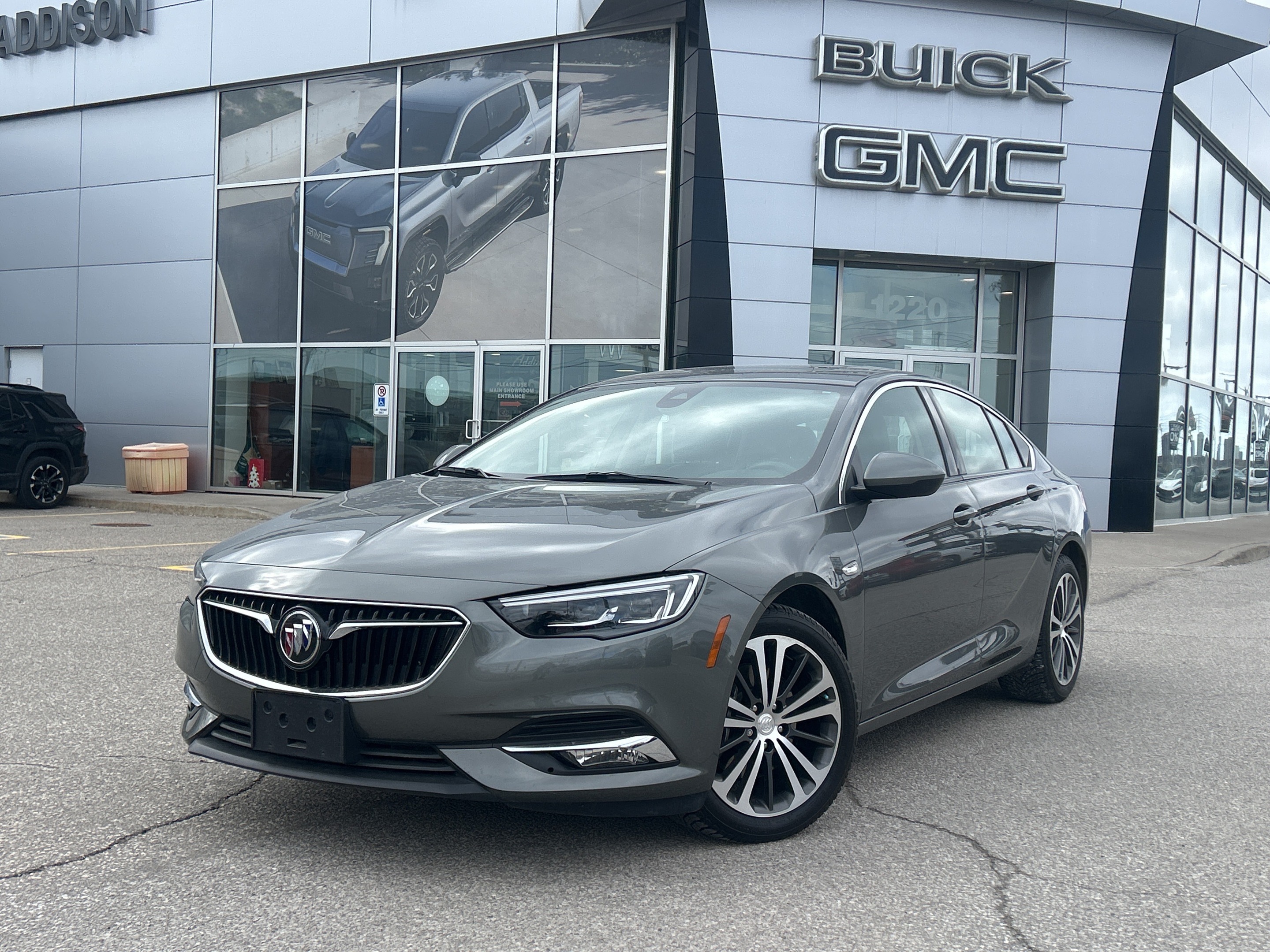2018 Buick Regal 4dr Sdn Essence AWD