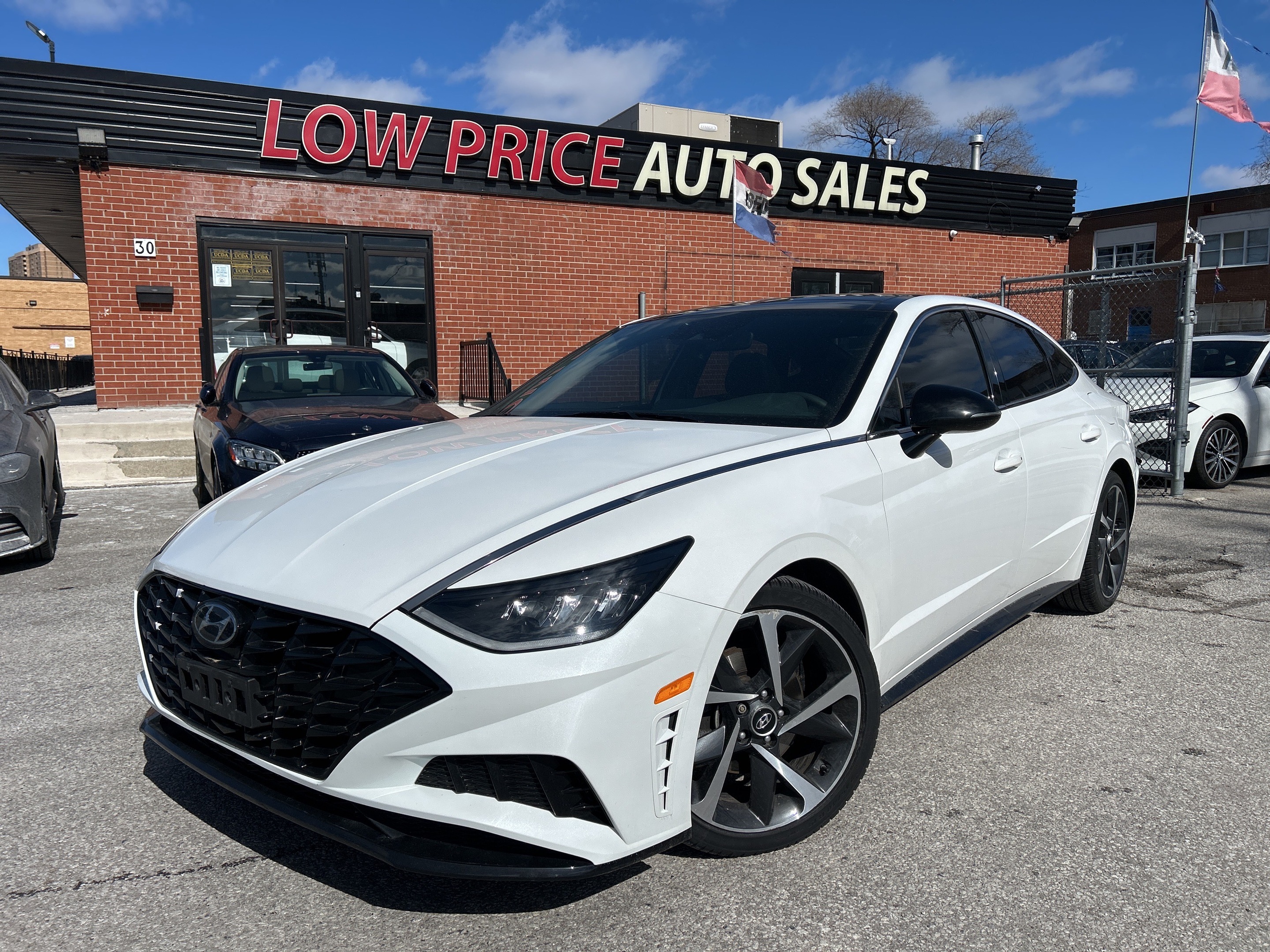 2022 Hyundai Sonata 1.6T Sport*Leather*Sunroof*Navi*BlindSpot*Warranty