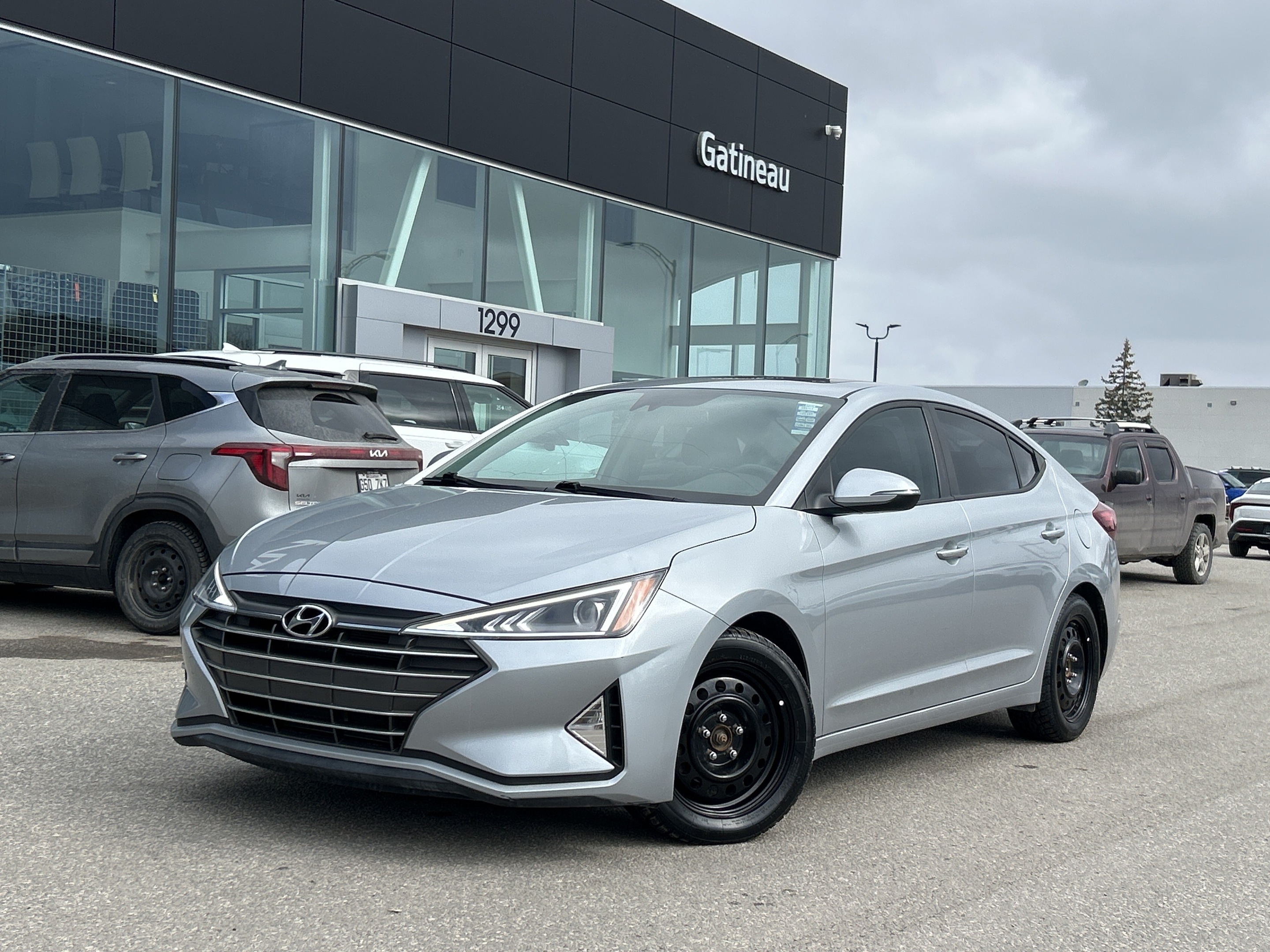 2020 Hyundai Elantra Preferred w-Sun & Safety Package IVT