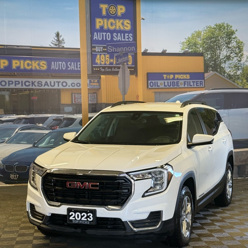 2023 GMC Terrain SLE, AWD, Heated Seats, Accident Free & Certified!