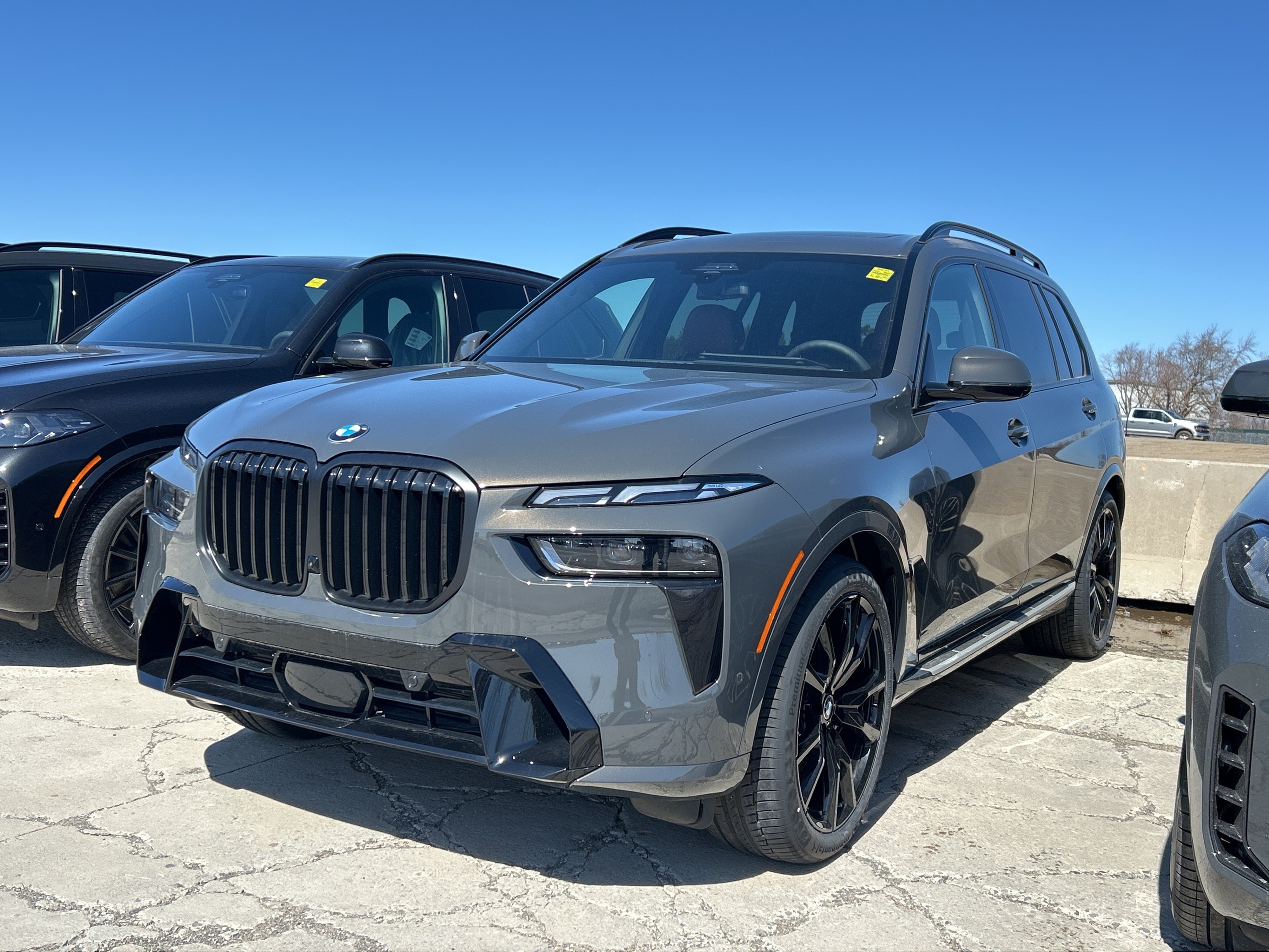2025 BMW X7 xDrive40i Sports Activity Vehicle