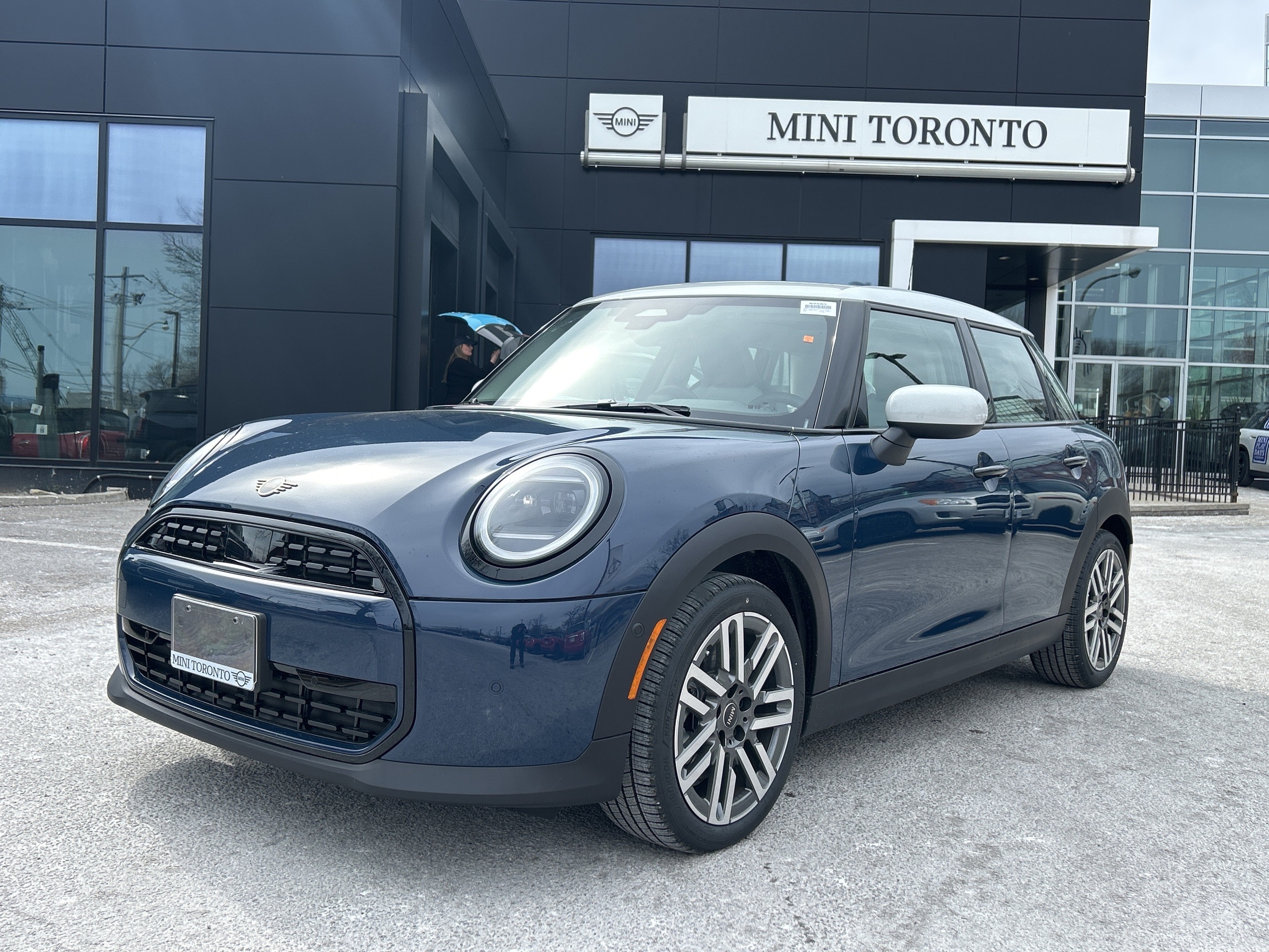 2025 MINI 5 Door Cooper C