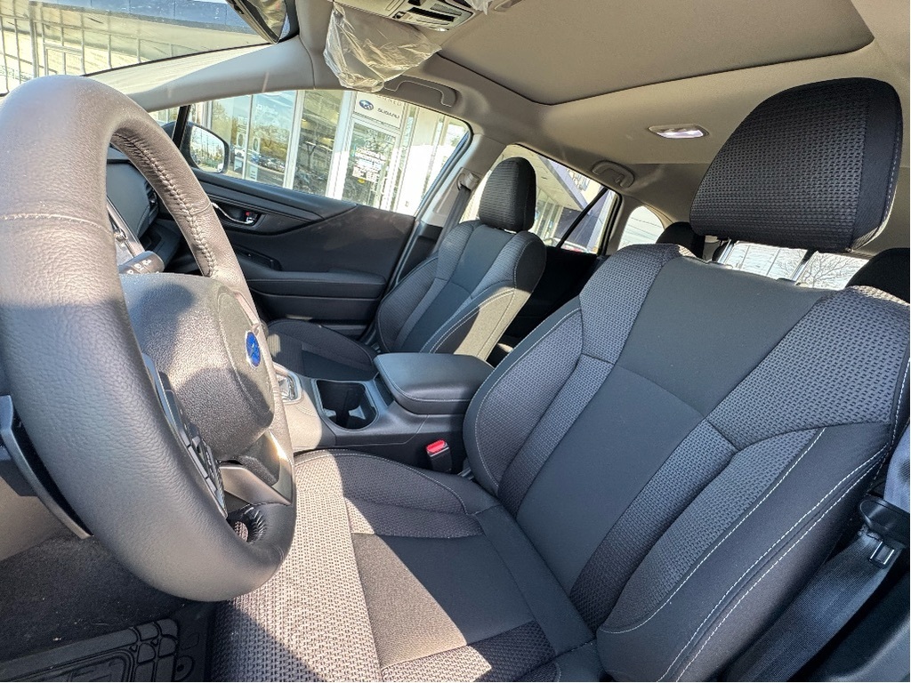 2025 Subaru Outback Touring, Toronto, Cash