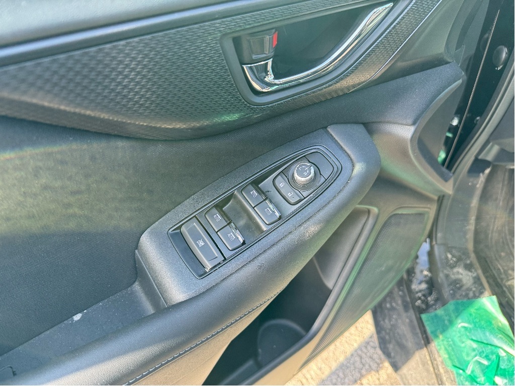 2025 Subaru Outback Touring, Toronto, Cash