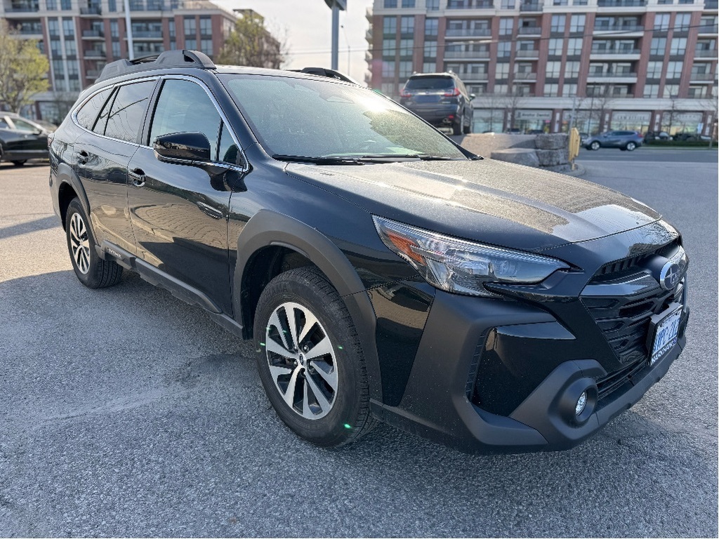 2025 Subaru Outback Touring, Toronto, Cash