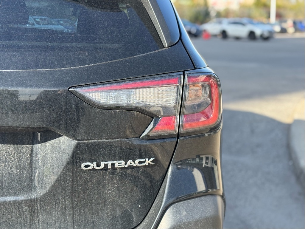 2025 Subaru Outback Touring, Toronto, Cash