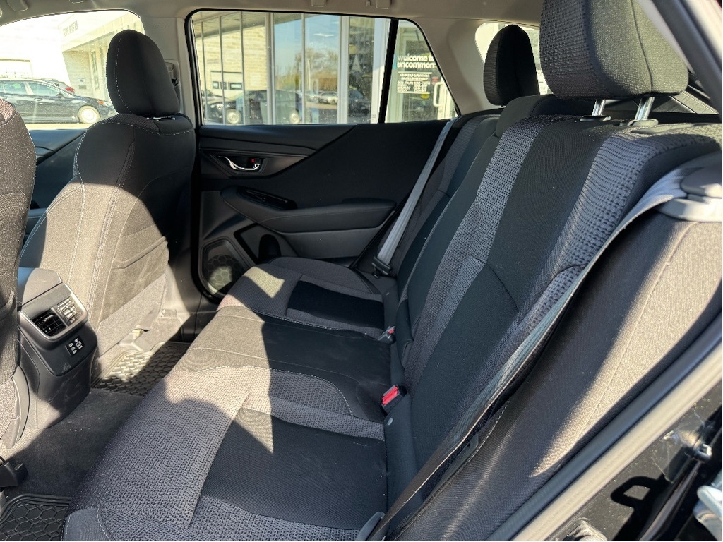 2025 Subaru Outback Touring, Toronto, Cash