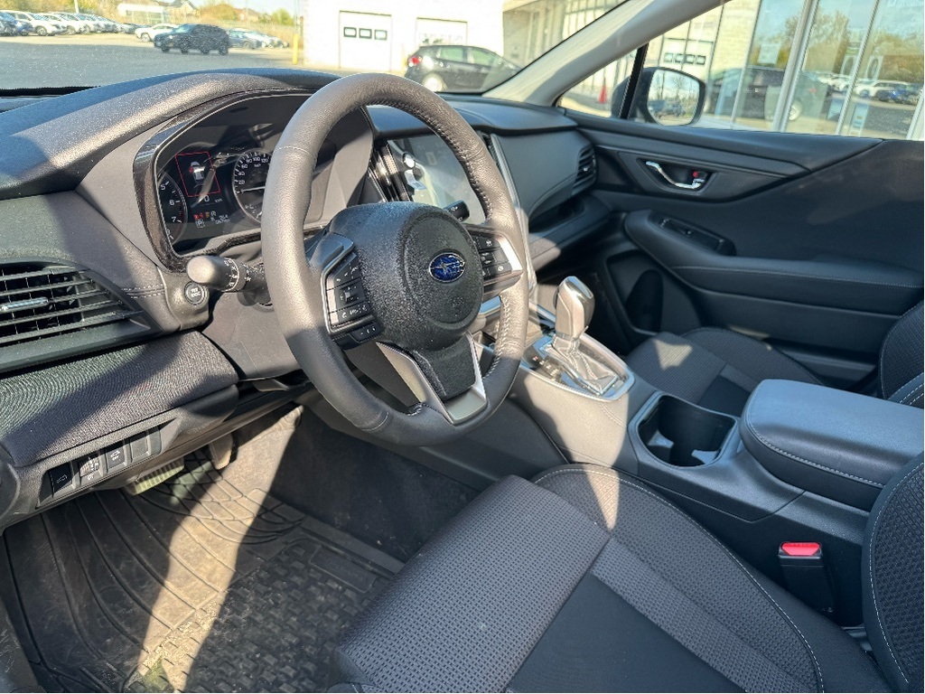 2025 Subaru Outback Touring, Toronto, Cash
