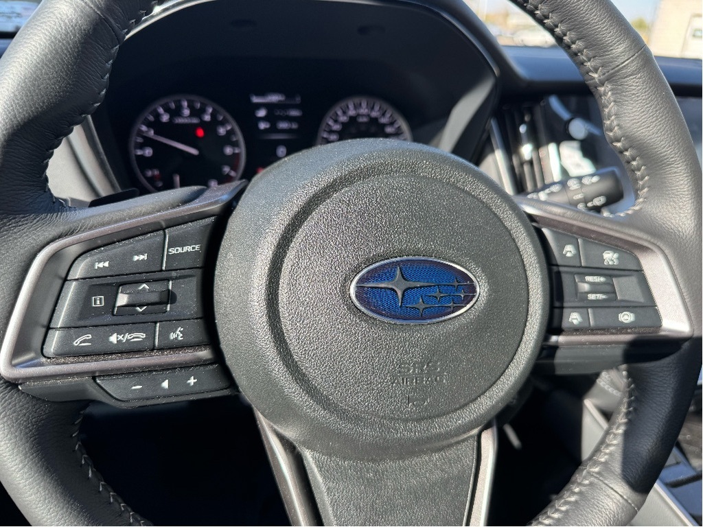 2025 Subaru Outback Touring, Toronto, Cash
