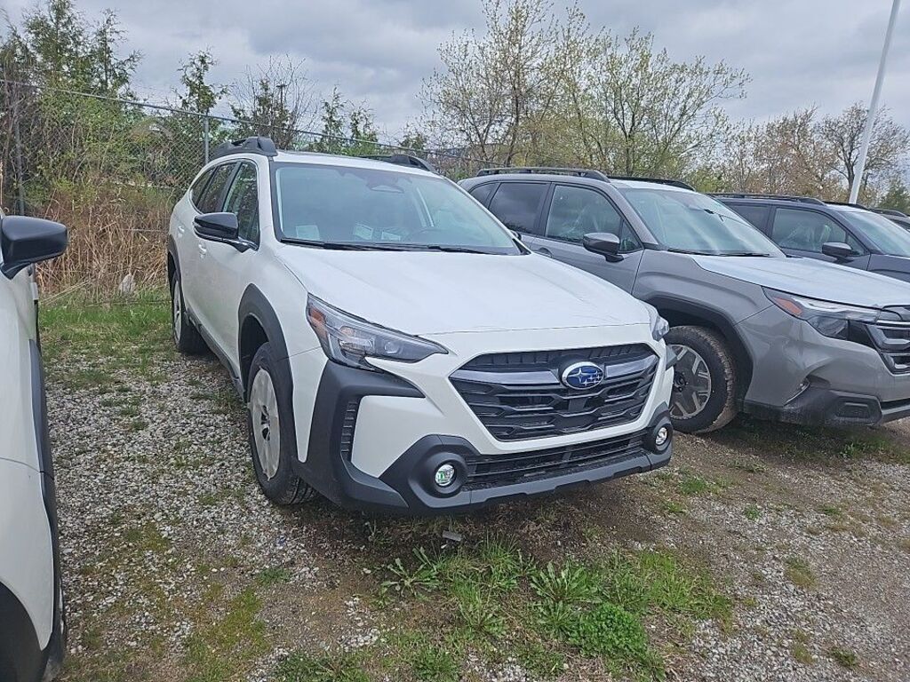 2025 Subaru Outback Touring, Toronto, Cash