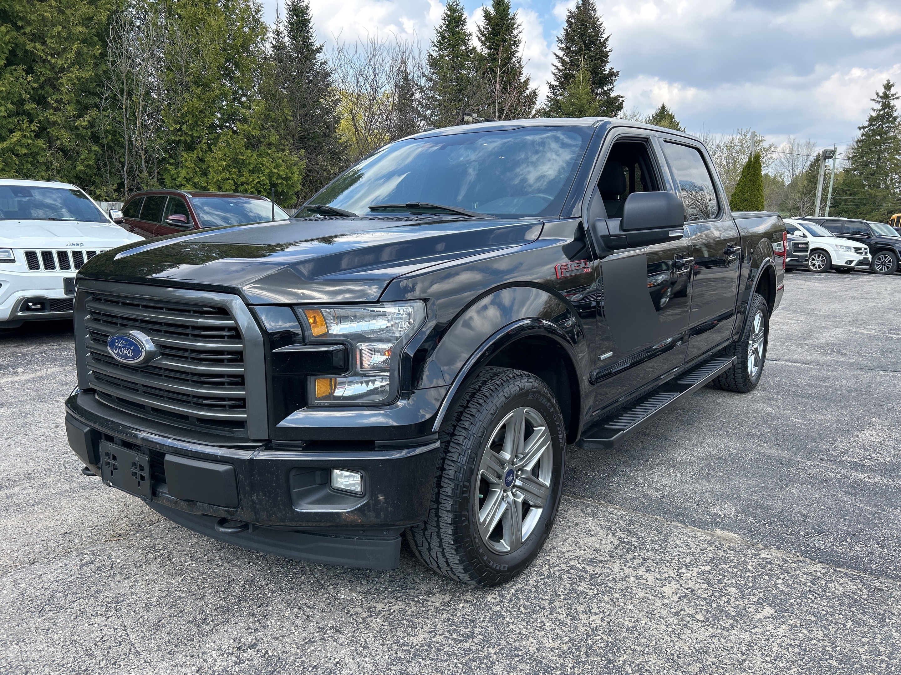 2017 Ford F-150 XLT,Nav, Bluetooth, Pano Sunroof