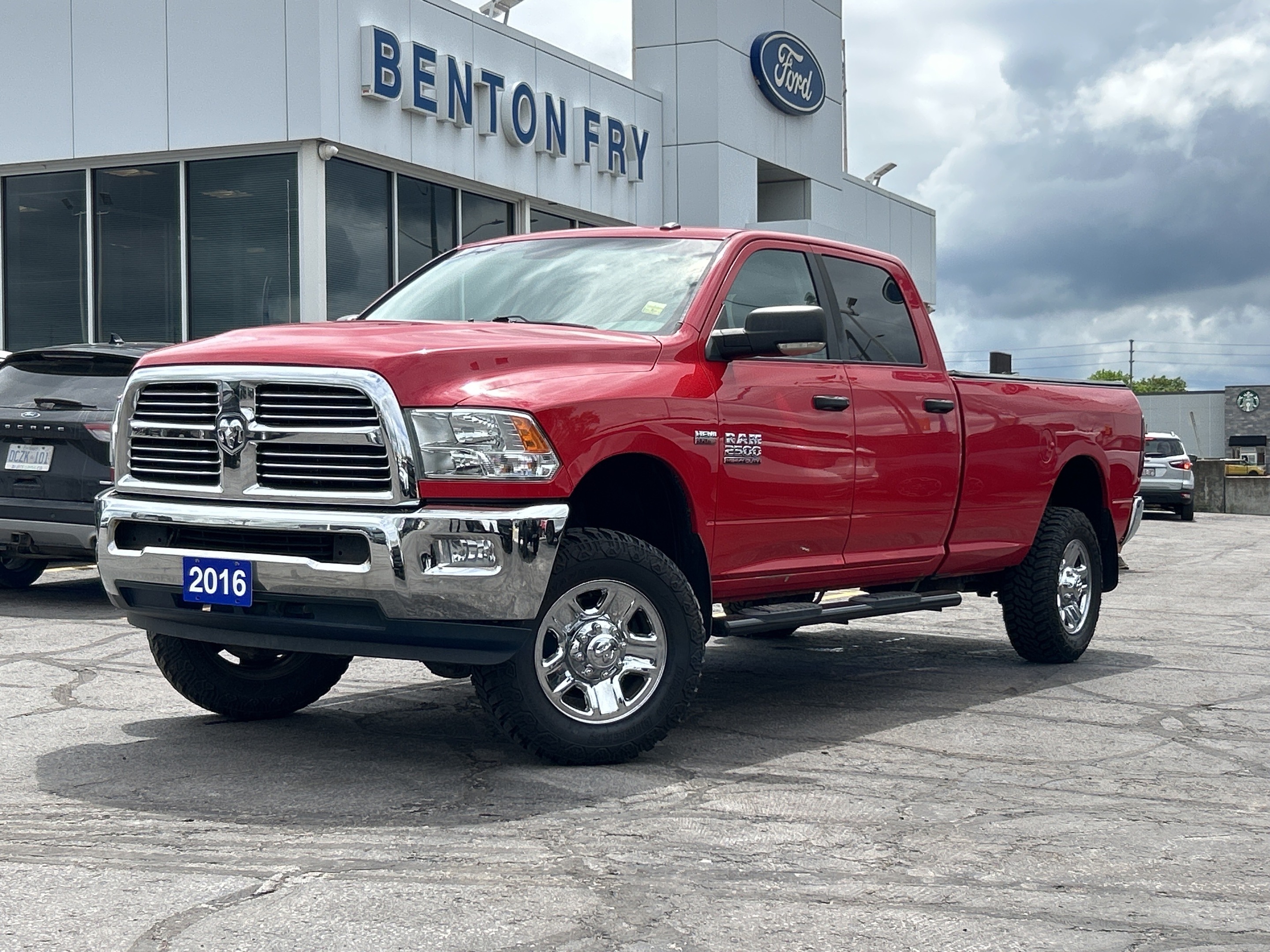 2016 Ram 2500 SLT - 5.7L Hemi 8Box Rare Truck Well Maintained