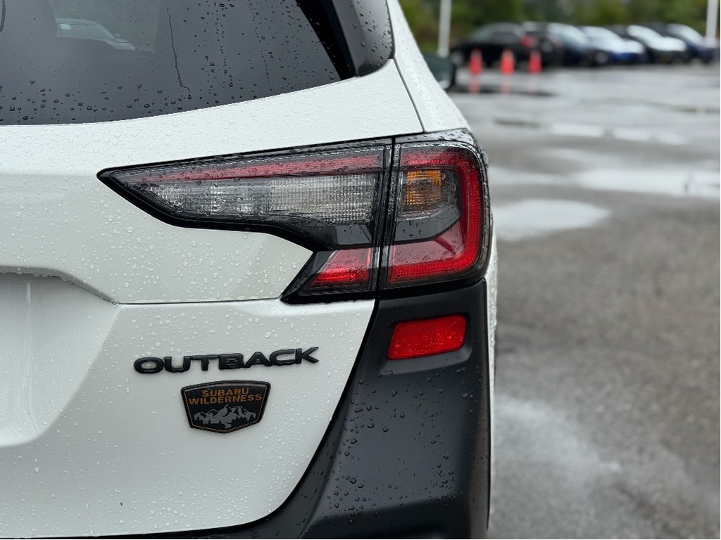 2023 Subaru Outback Wilderness, Toronto, Cash