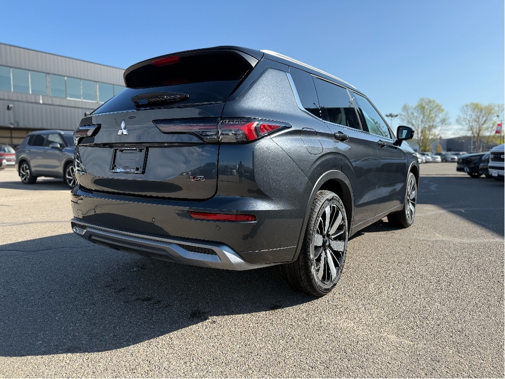 2025 Mitsubishi Outlander