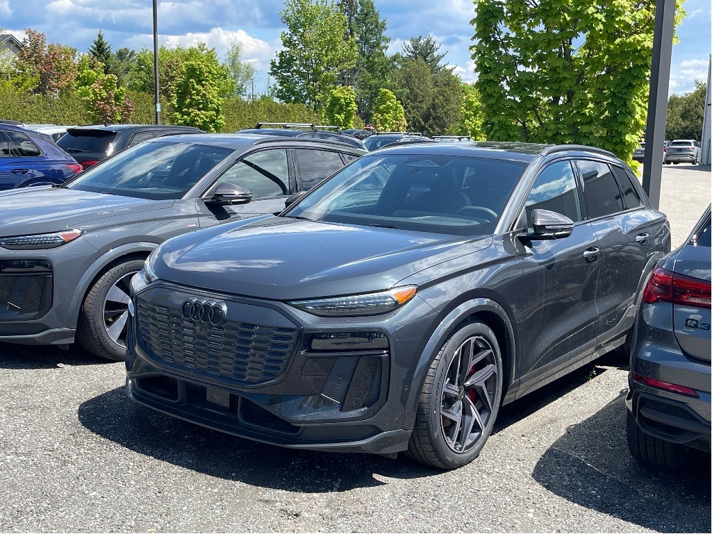 2025 Audi SQ6 e-tron SQ6 E-TRON