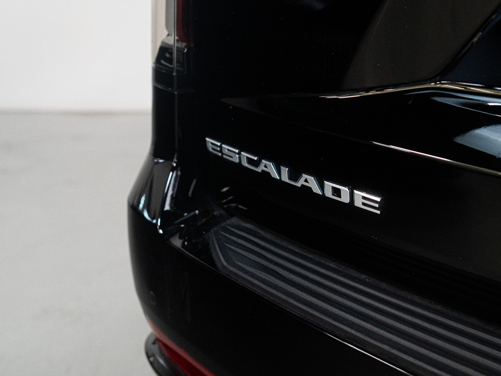 2022 Cadillac Escalade Sport, Toronto, Cash