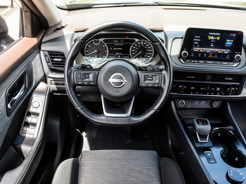2023 Nissan Rogue SV Moonroof, Toronto, Cash