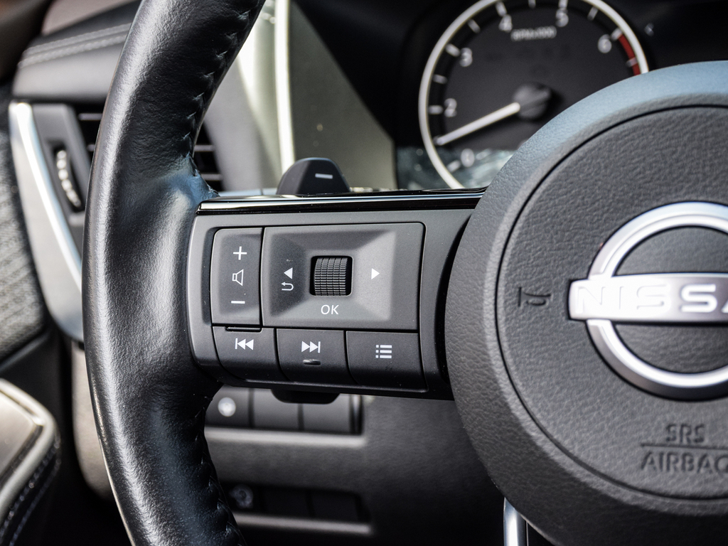 2023 Nissan Rogue SV Moonroof, Toronto, Cash