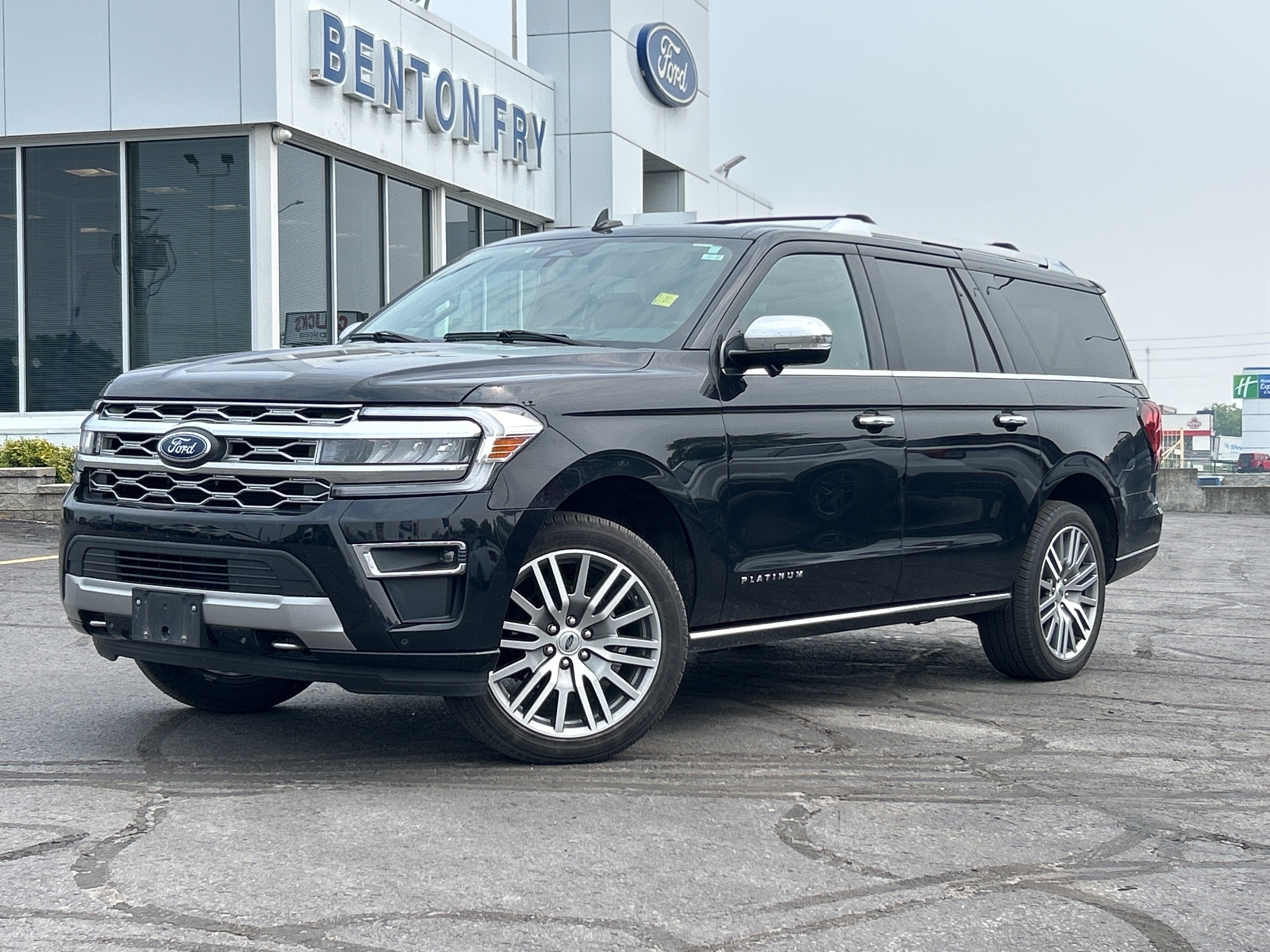 2022 Ford Expedition Platinum Max - 3.5L 608A Pano Roof T-Tow Prem Inte