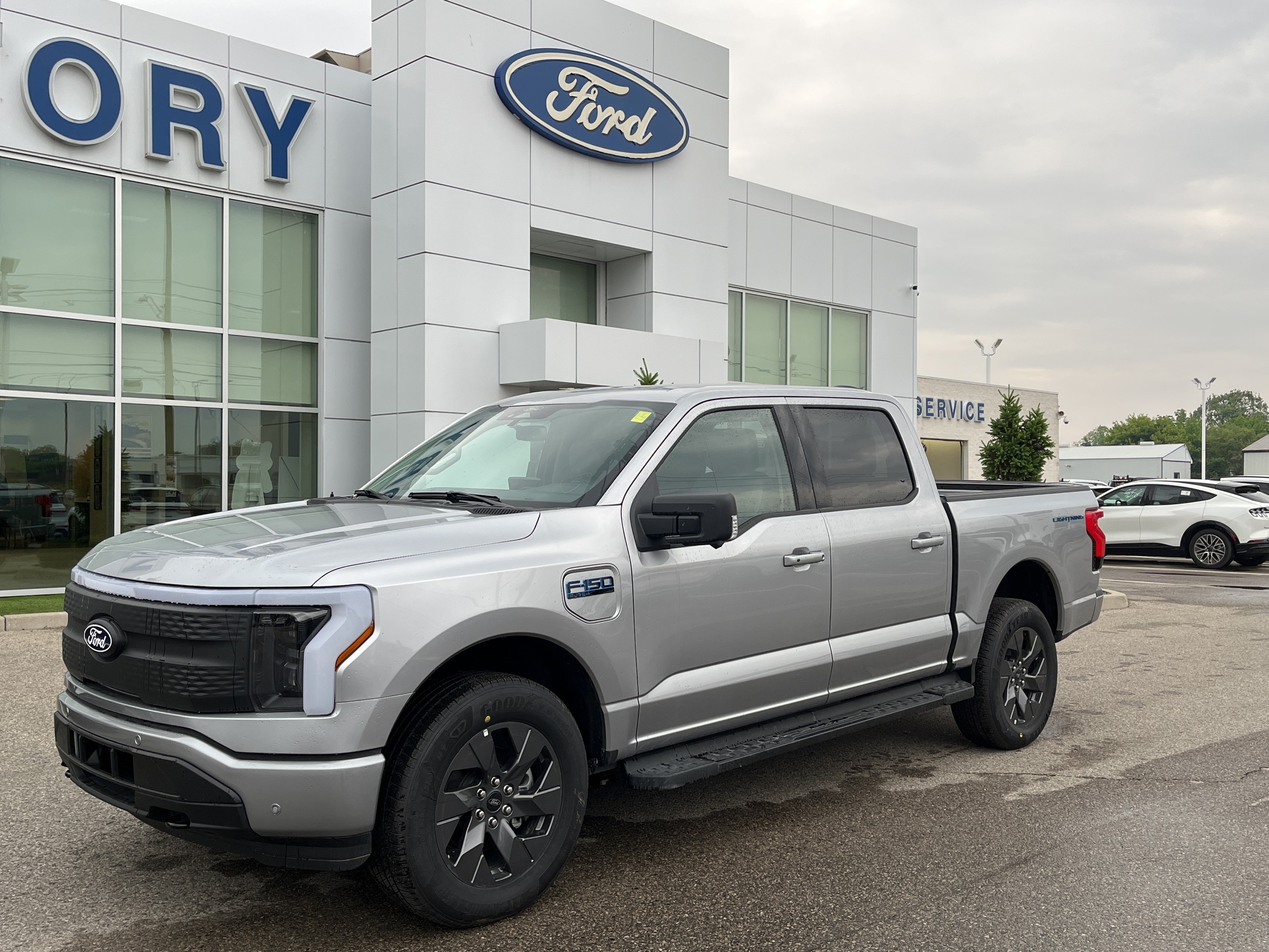 2025 Ford F-150 Lightning 