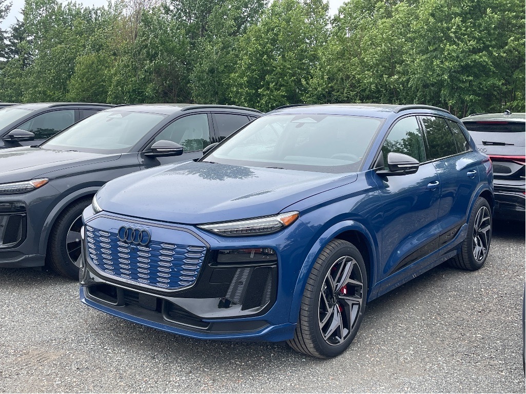 2025 Audi SQ6 e-tron SQ6 E-TRON