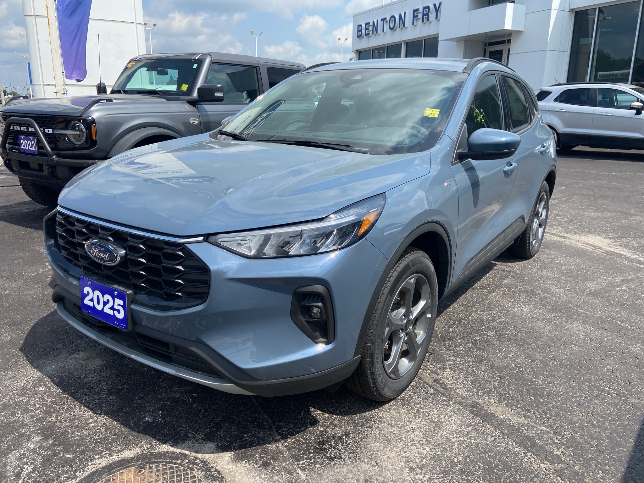 2025 Ford Escape ST-Line Select - AWD HYBRID 2.5L 400A PKG ADAPTIVE