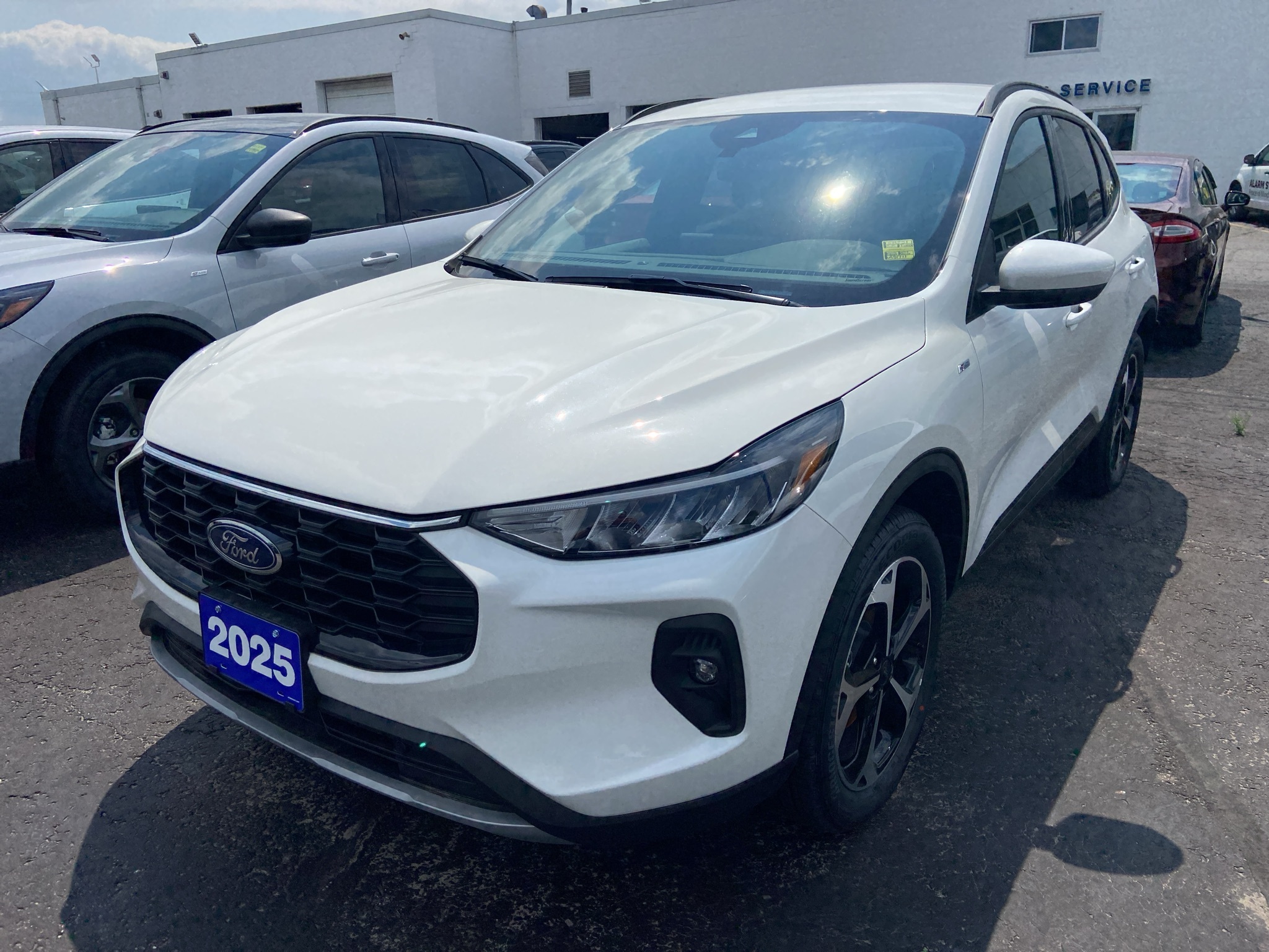 2025 Ford Escape ST-Line Select - AWD 2.0L 401A PKG ADAPTIVE CRUISE