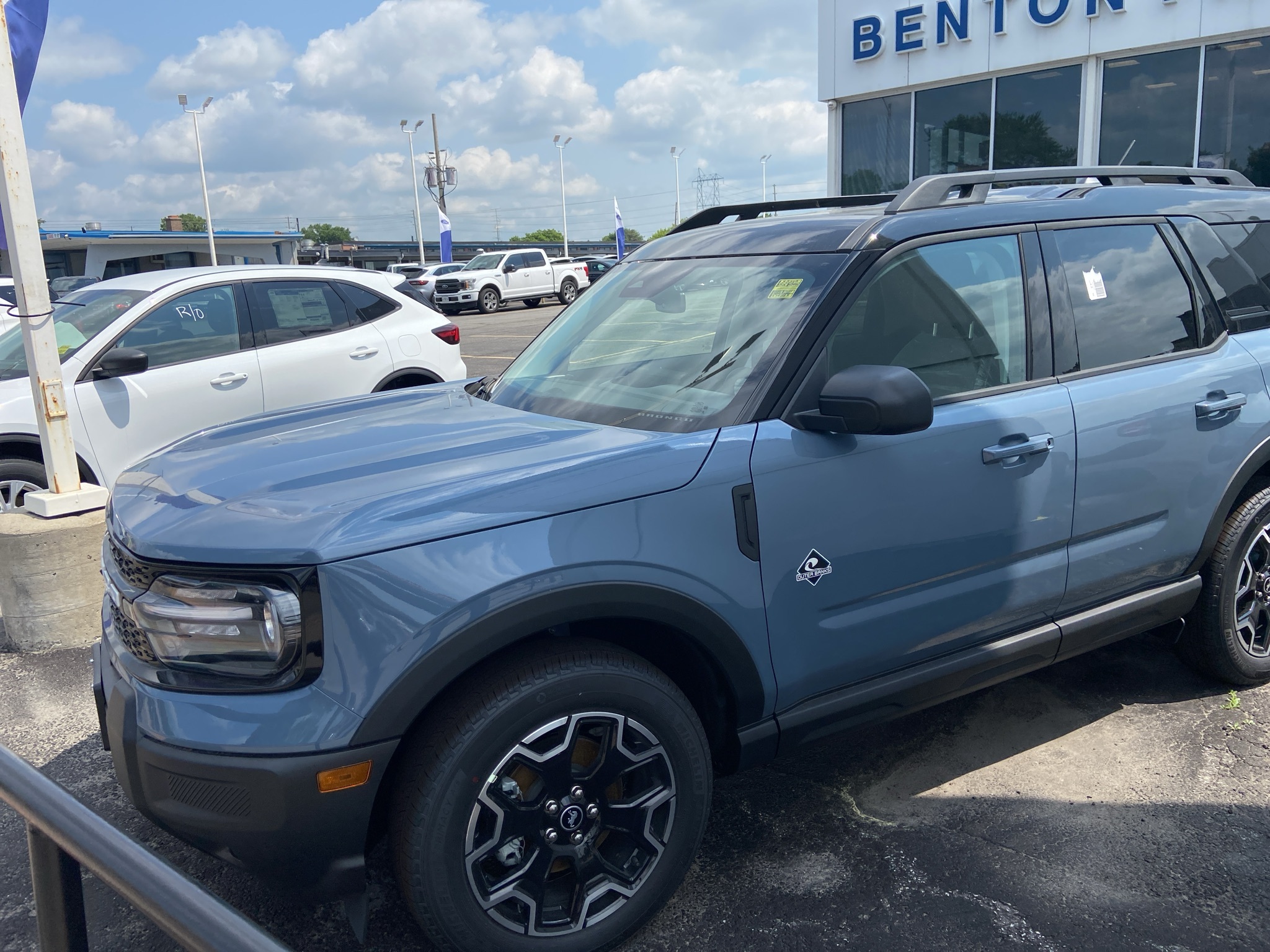 2025 Ford Bronco Sport Outer Banks -  4X4 1.5L 300A PKG 13.2 TOUCHSCREEN 