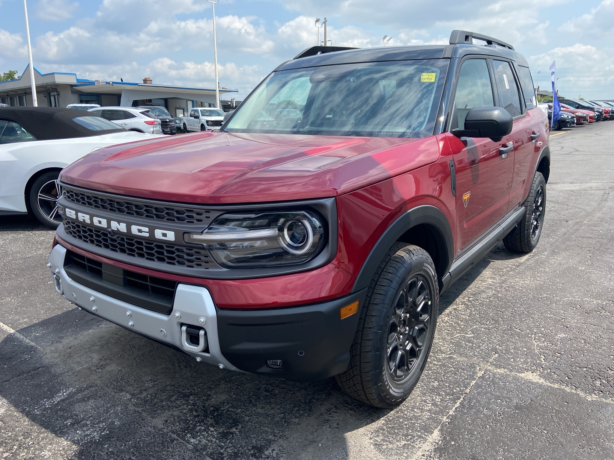 2025 Ford Bronco Sport Badlands -  4X4 2.0L 400A PKG 13.2 TOUCHSCREEN HEA