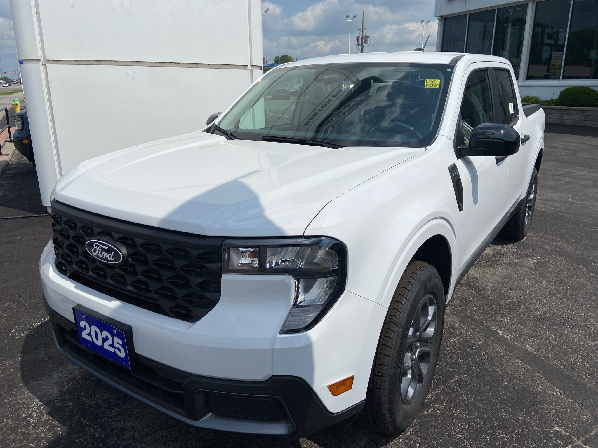2025 Ford Maverick XLT - AWD 2.0L 302A PKG LUXURY PKG POWER DRIVERS S