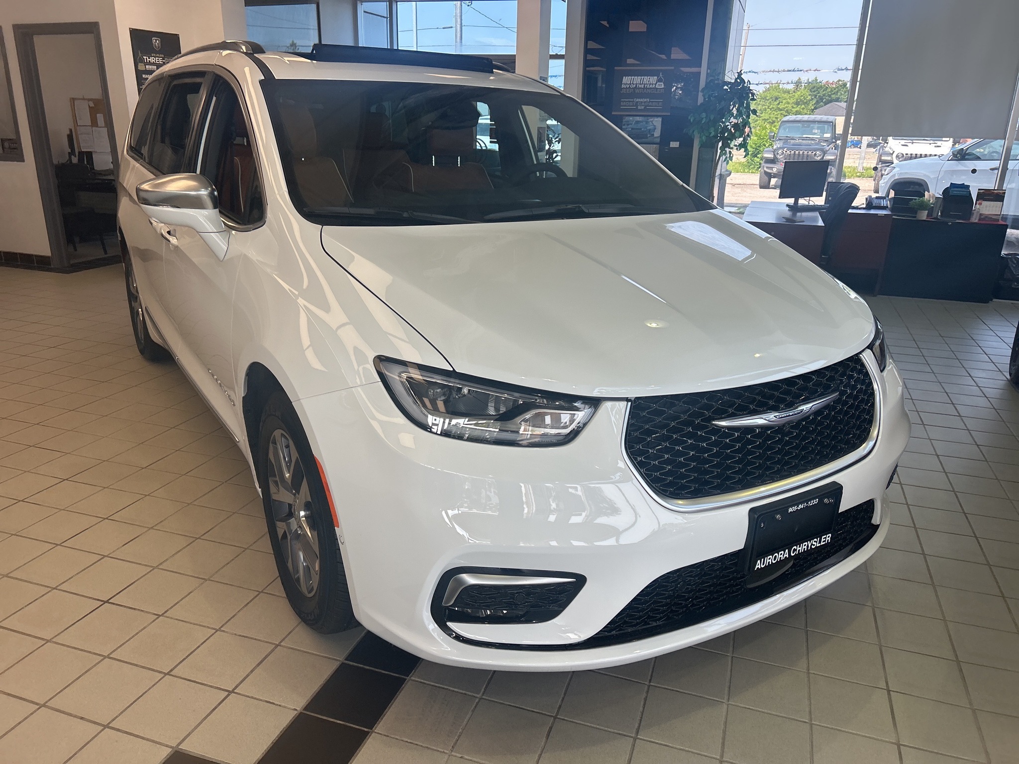 2024 Chrysler Pacifica Plug-in Hybrid