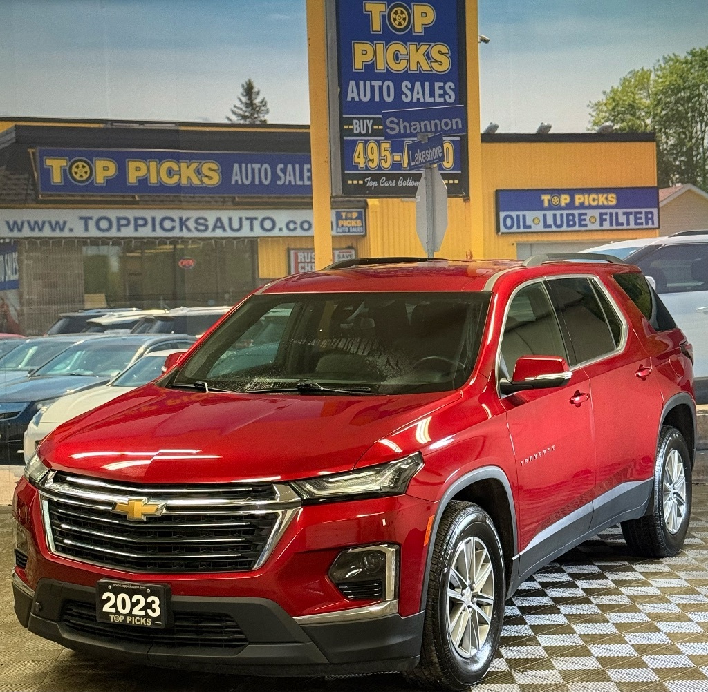 2023 Chevrolet Traverse LT, 7 Passenger, One Owner, Only 27,000 Kms!!