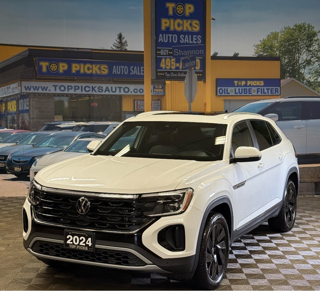 2024 Volkswagen Atlas Cross Sport Highline, Panoramic Sunroof, 20's, Navi & More!
