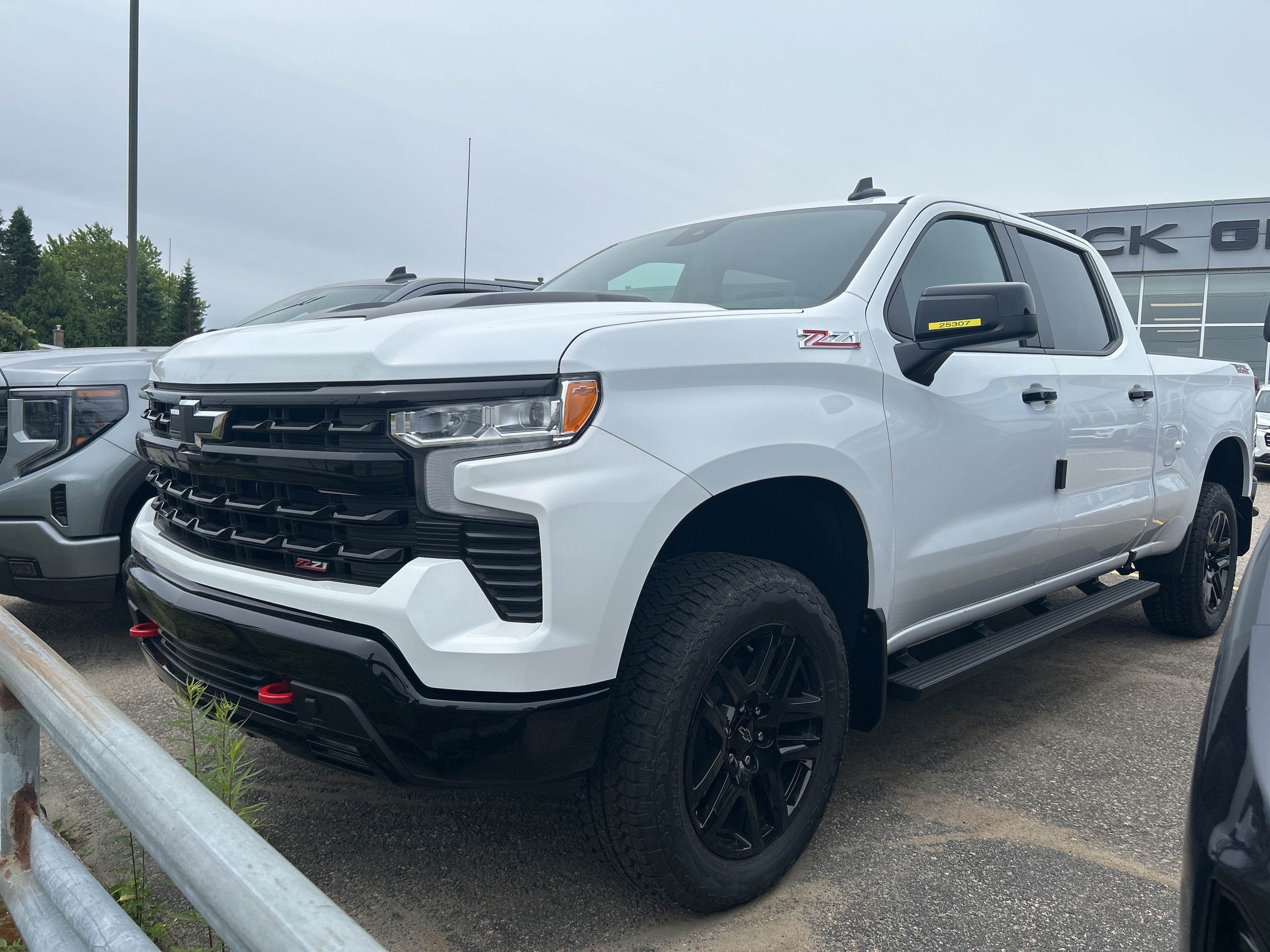 2025 Chevrolet Silverado 1500 LT Trail Boss