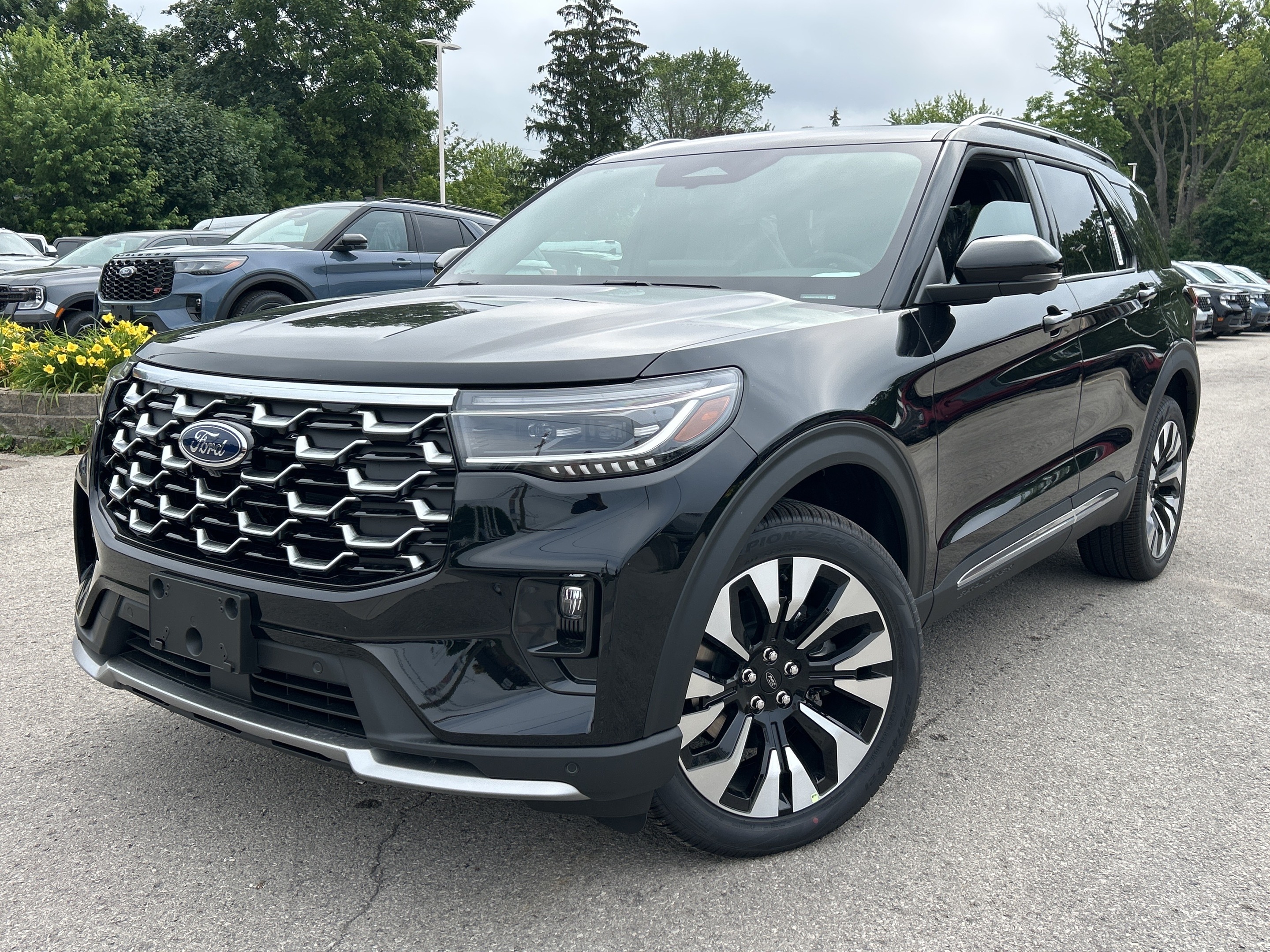 2025 Ford Explorer Platinum  - Leather Package