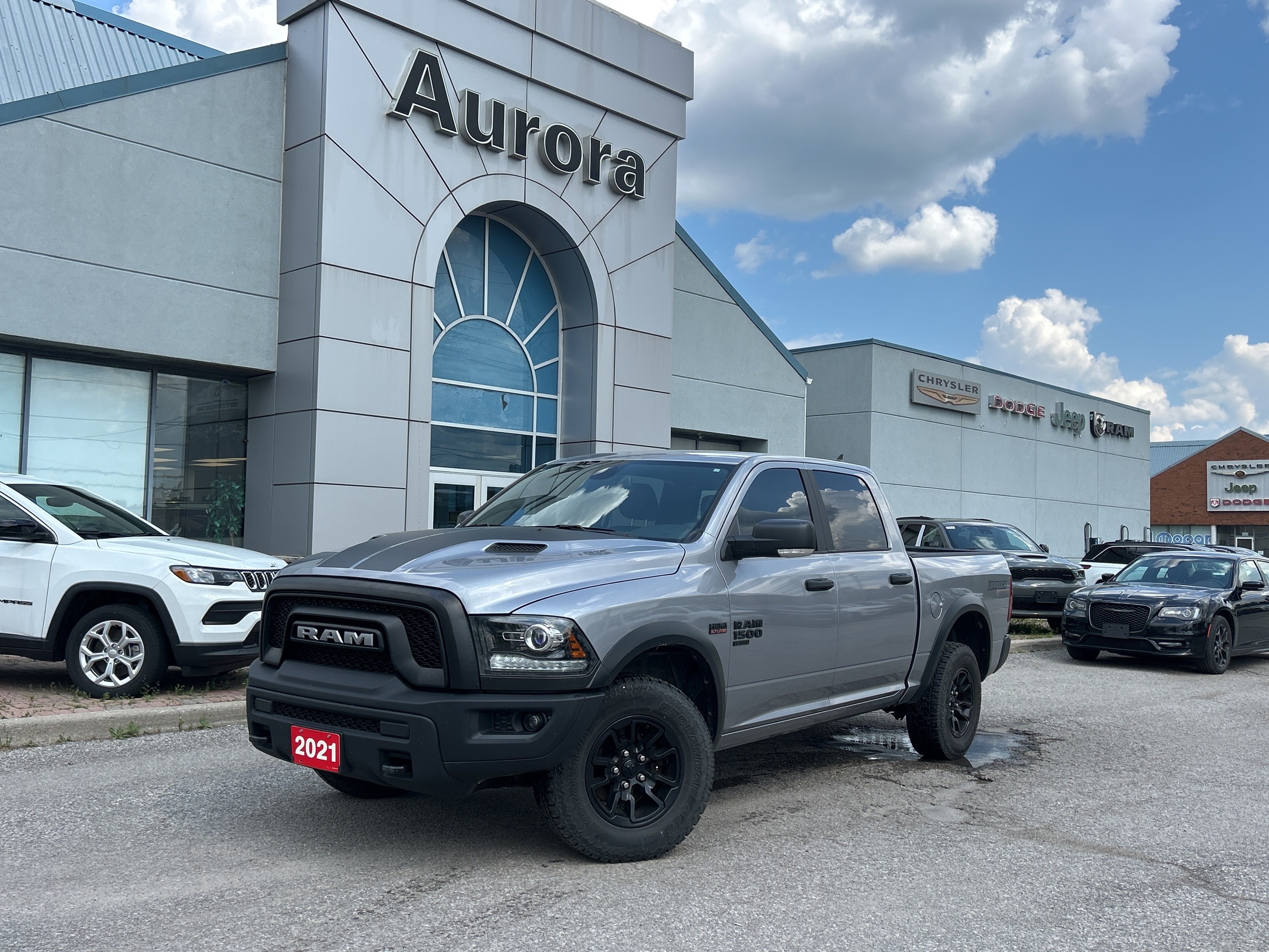 2021 Ram 1500 Classic Warlock 4x4 Crew Cab **5.7 HEMI***ONLY 63,000 KMS+