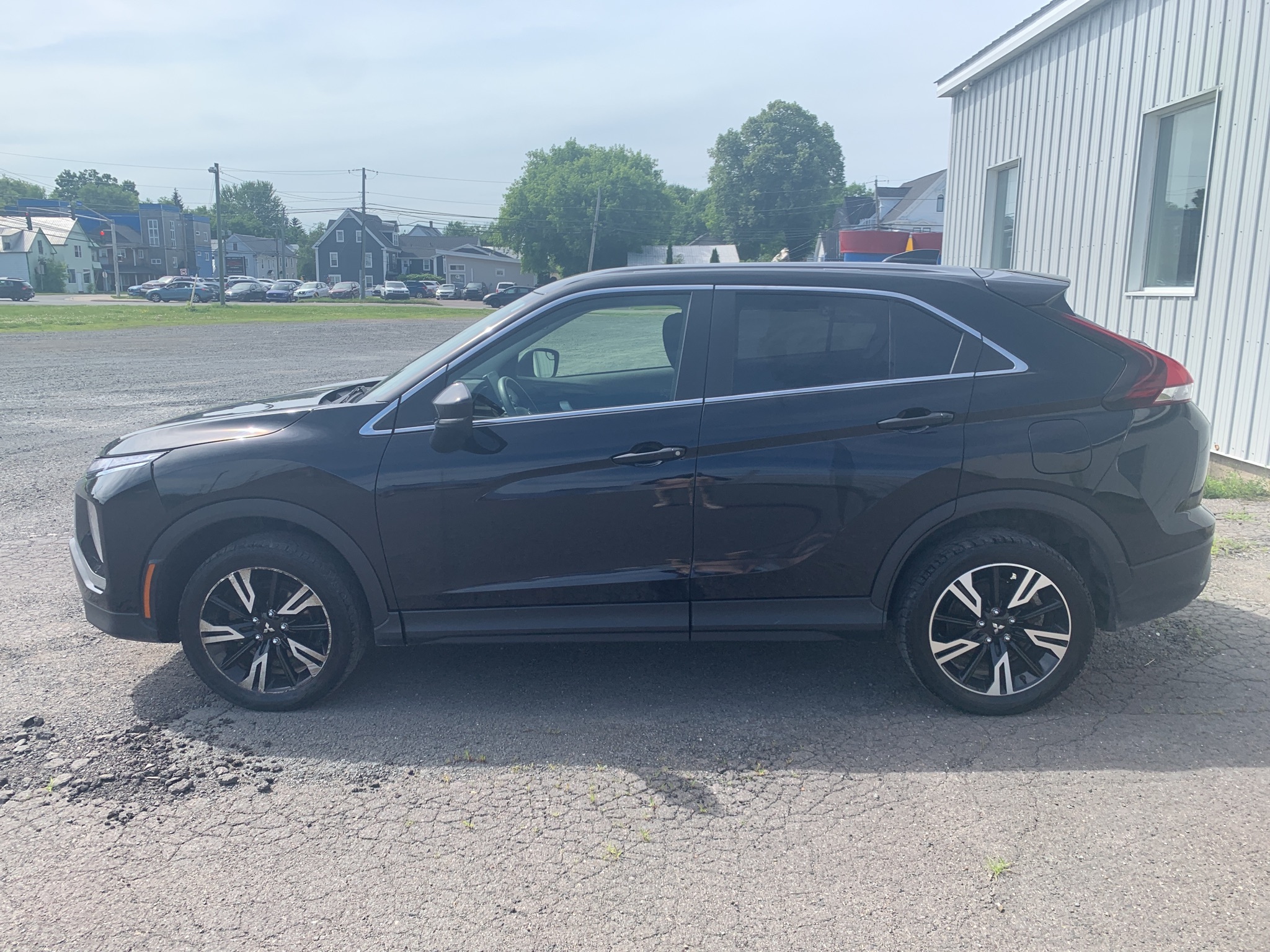 2023 Mitsubishi Eclipse Cross ES