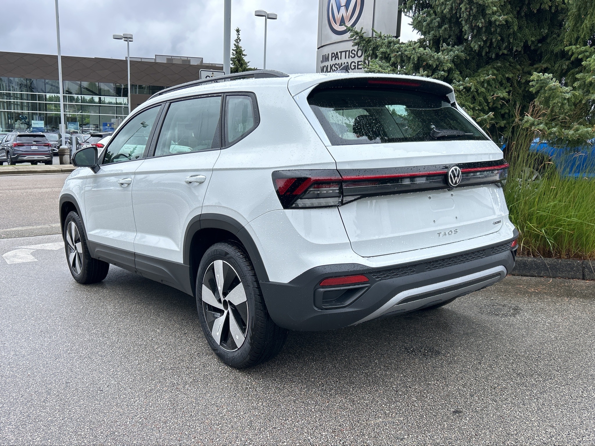 2025 Volkswagen Taos