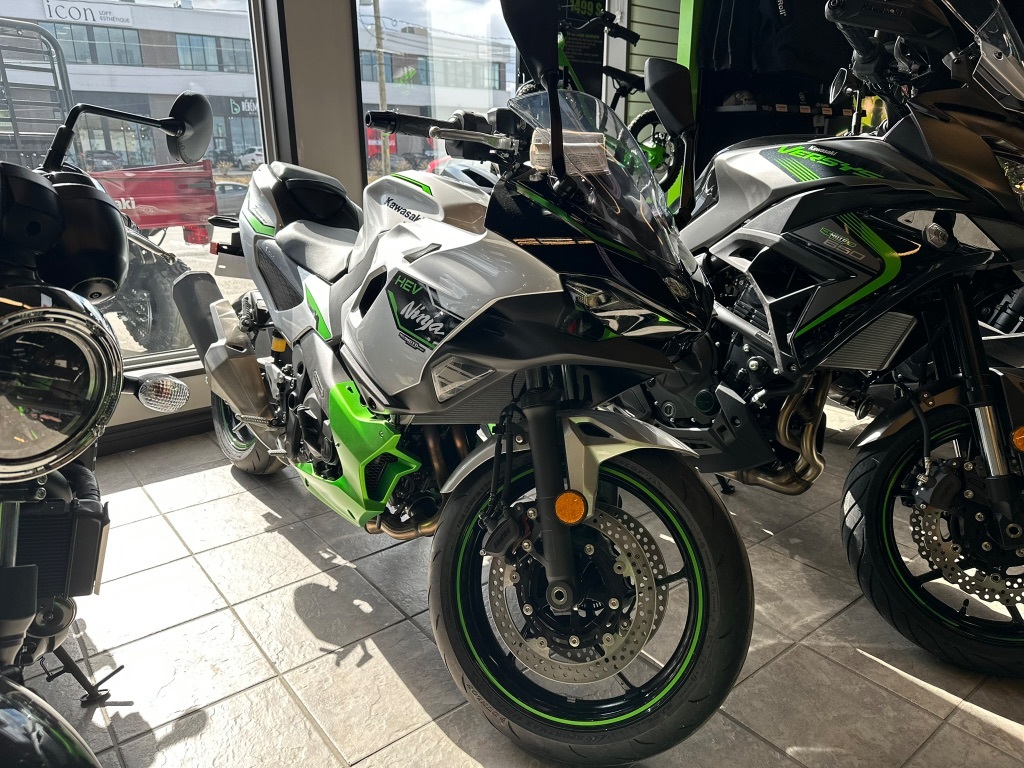 2024 Kawasaki Ninja 7 Hybrid