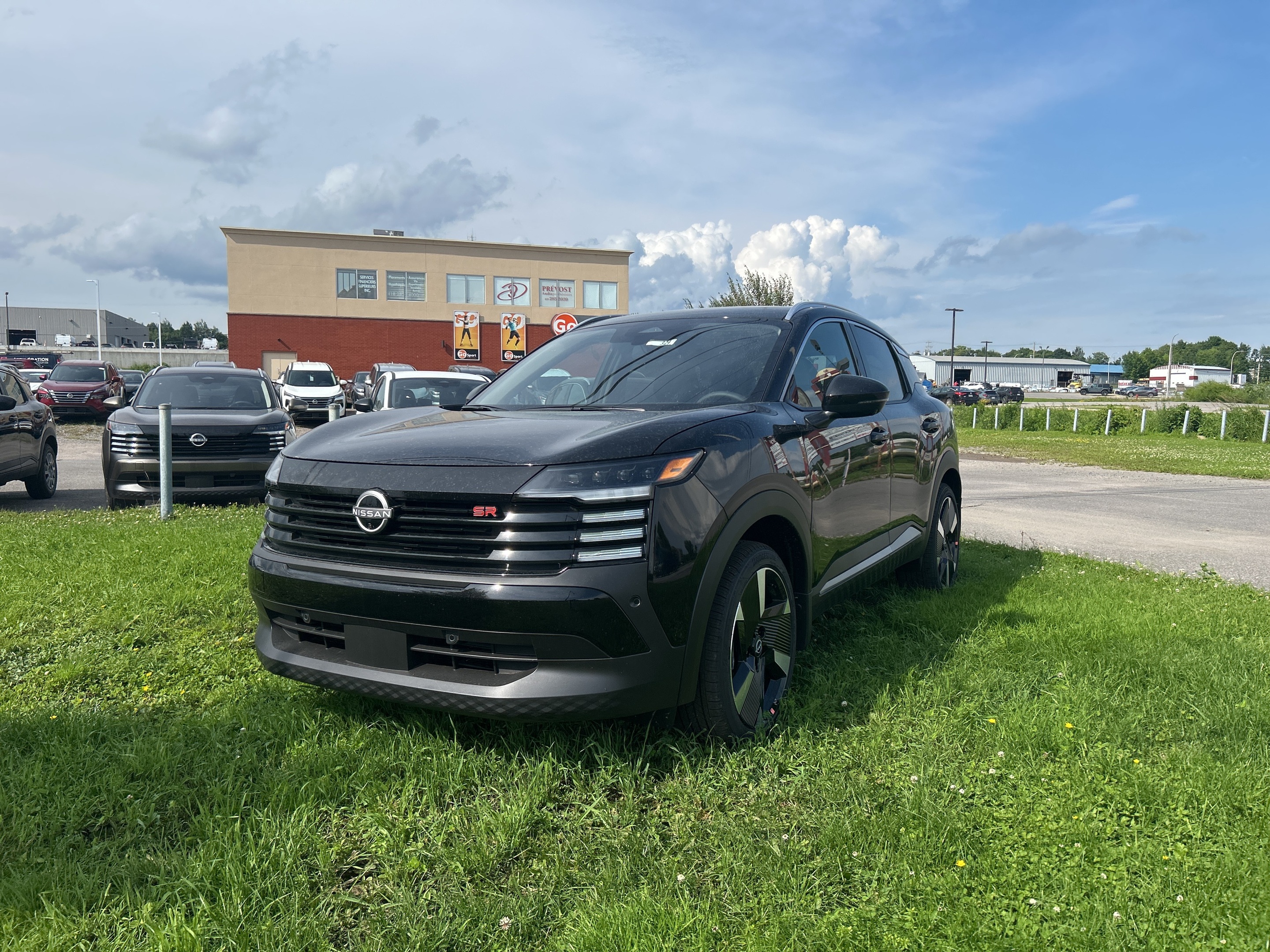 2025 Nissan Kicks SR PREMIUM